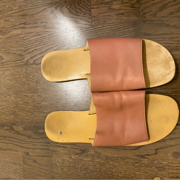 SHOE CLEAROUT ($25 Each or Bundle $90) - Picture 5 of 10